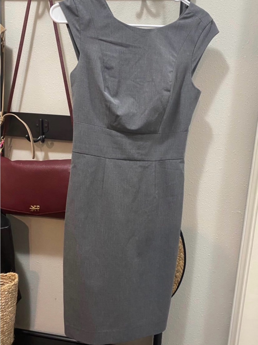 The Limited Gray Cap-Sleeve Sheath Dress